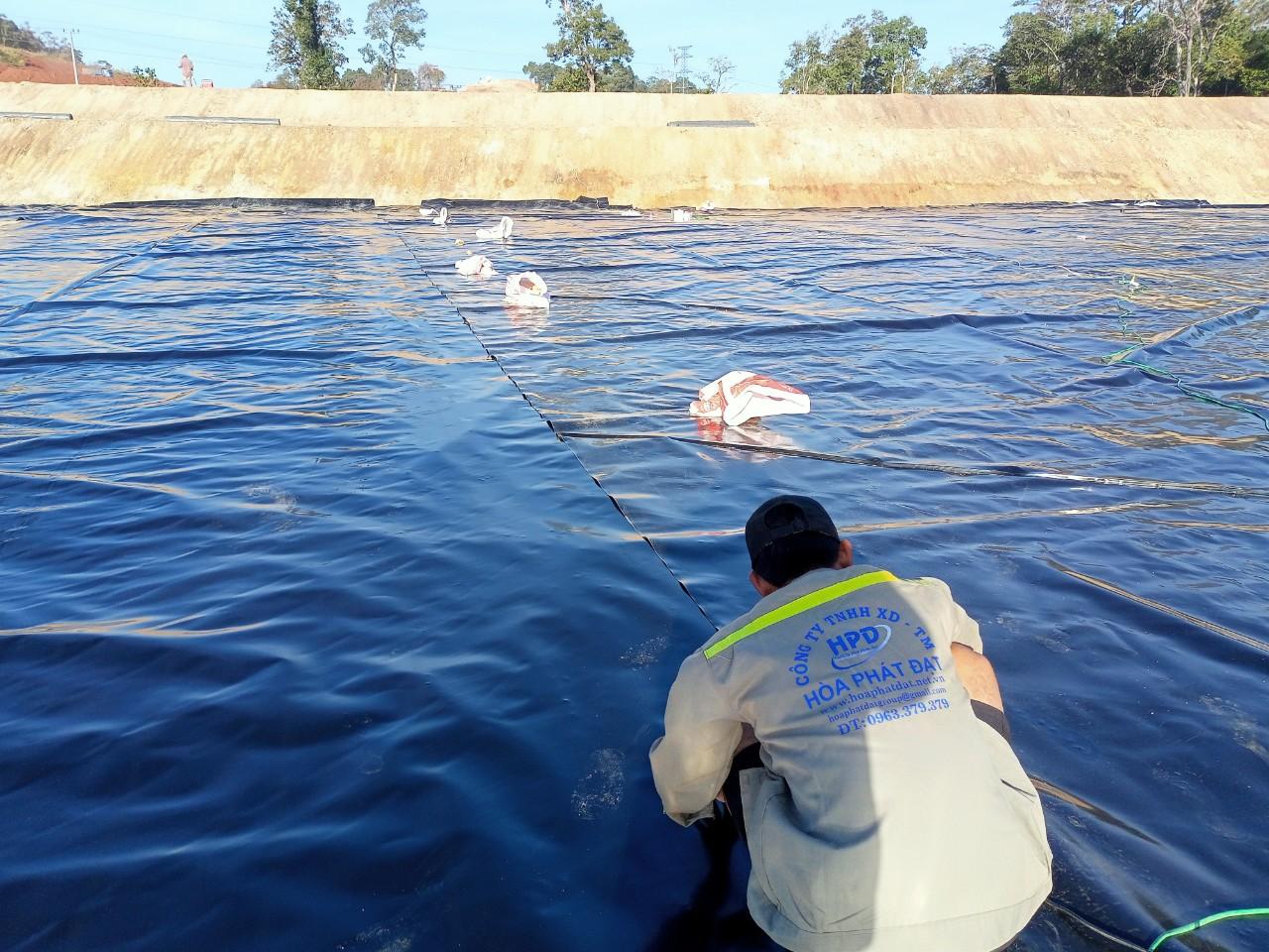 Báo giá thi công bạt lót HDPE chuyên nghiệp